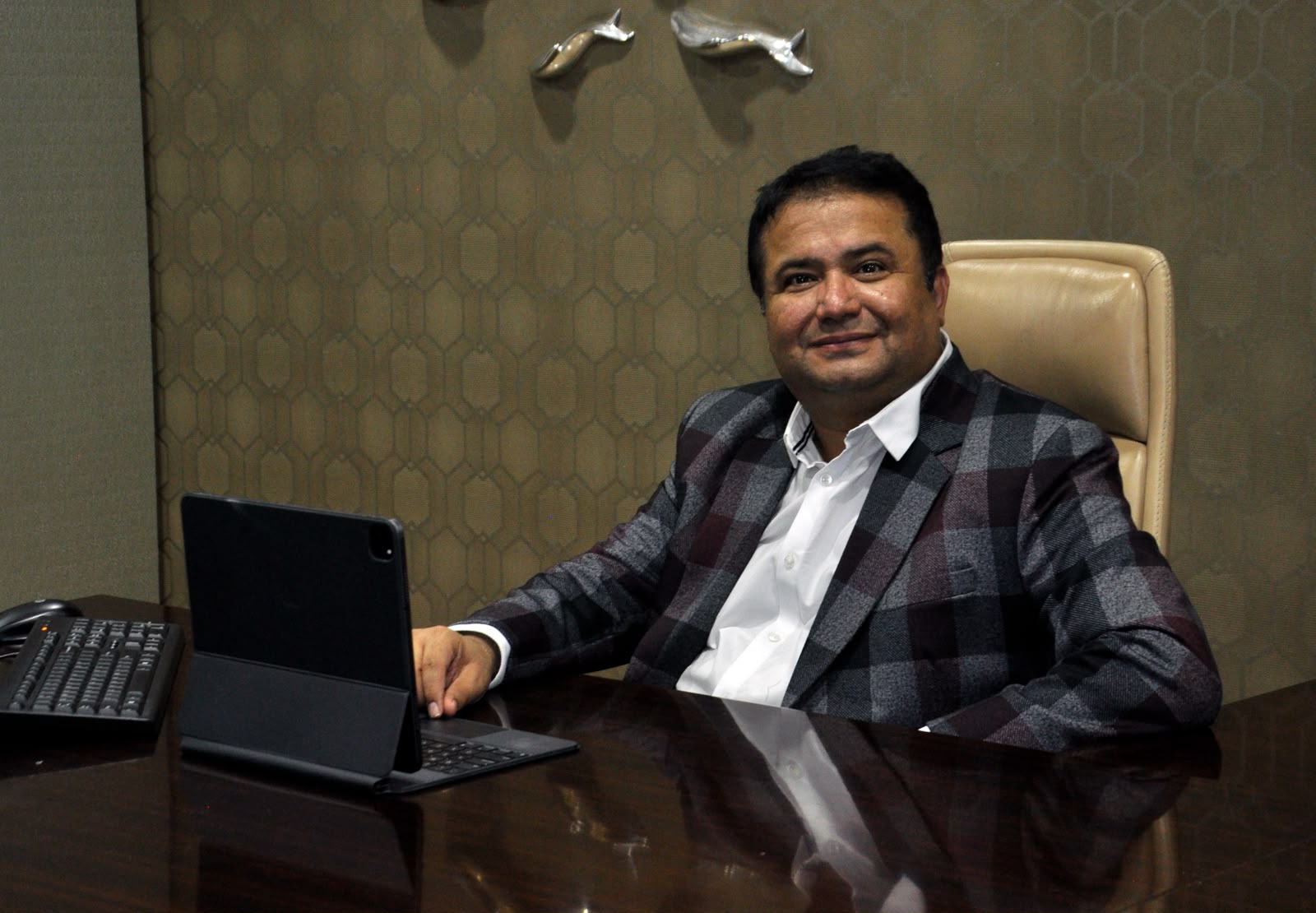 Portrait of Mr. Vinod Shevakram Dulhani